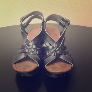 Brown wedge heals from JC penny’s
